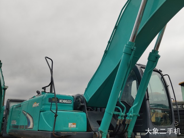 神钢 SK350LC-8 挖掘机