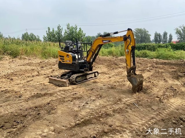 三一重工 SY16C 挖掘机