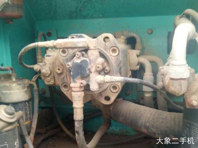 神钢 SK200超8 挖掘机