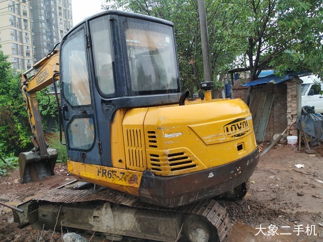 雷沃重工 FR65-7 挖掘机