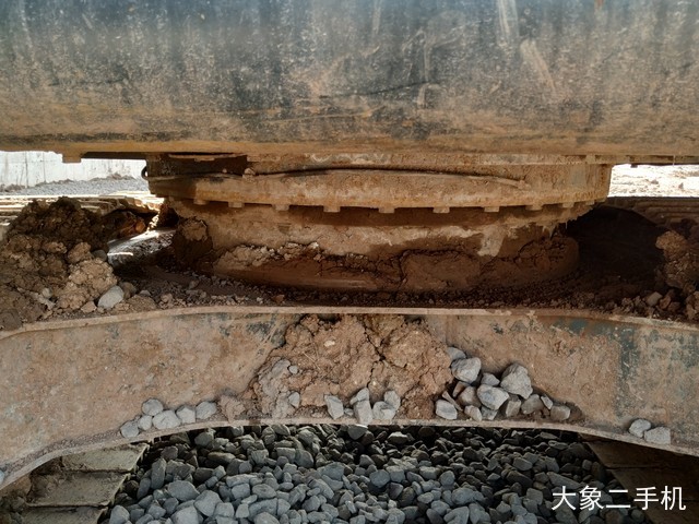 现代 R150LC-9 挖掘机