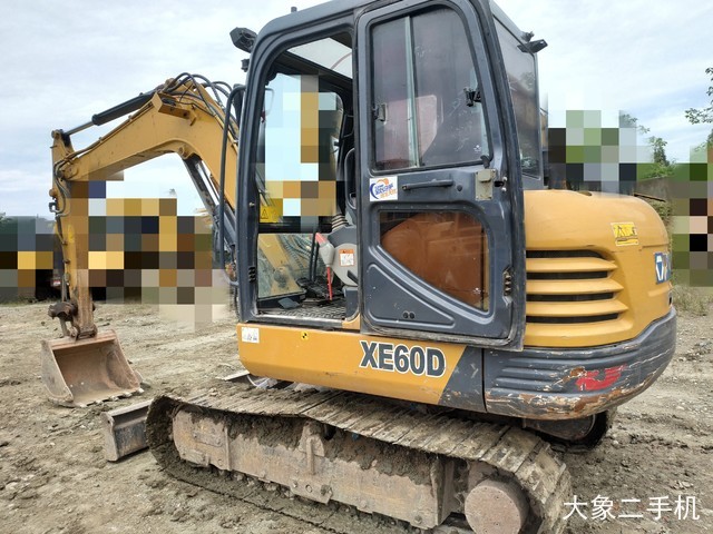 徐工 XE60D 挖掘机