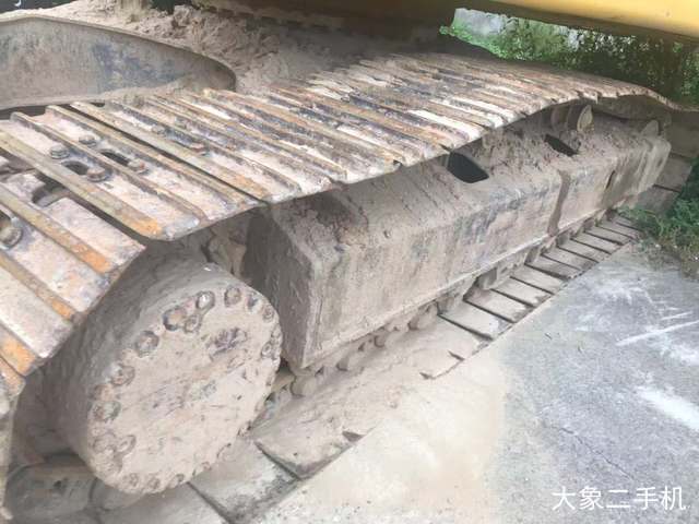 小松 PC200-8 挖掘机