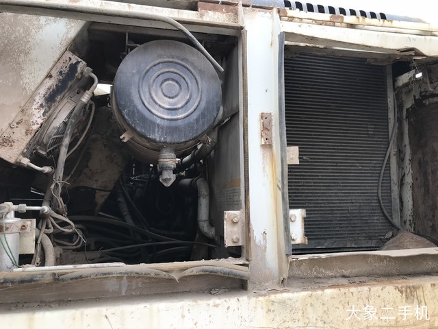 中联重科 ZE230E 挖掘机