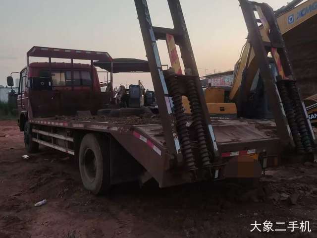 一汽解放 4X2 拖车