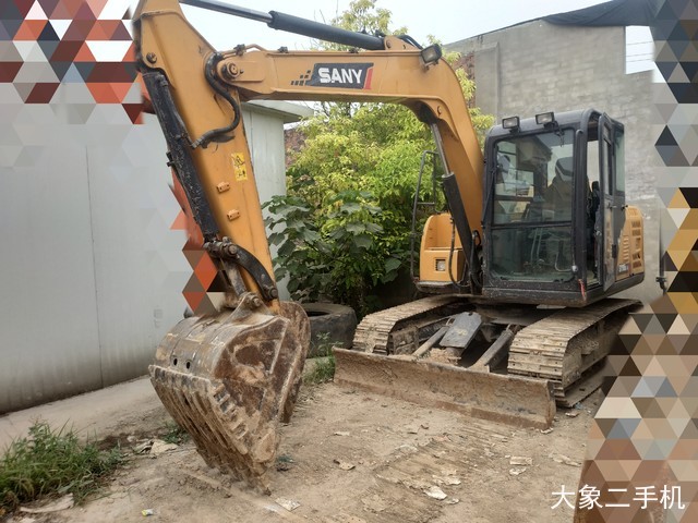 三一重工 SY75C 挖掘机