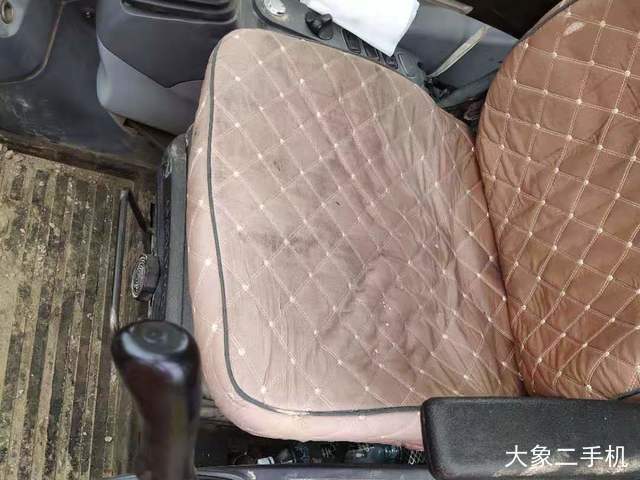 小松 PC270-7 挖掘机