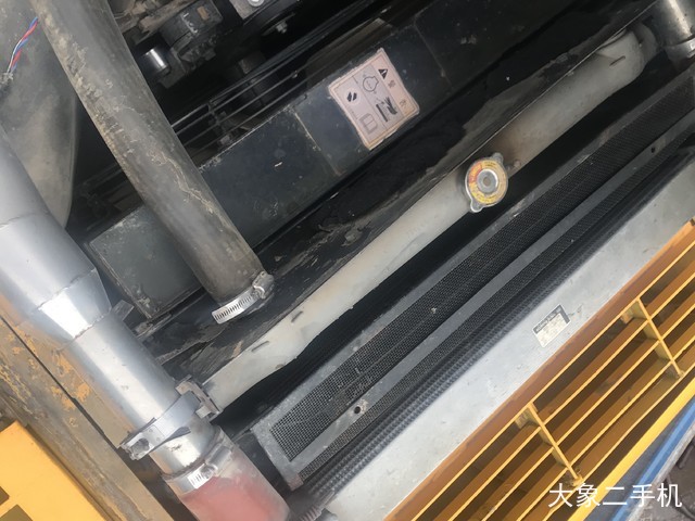 龙工 LG6225D 挖掘机