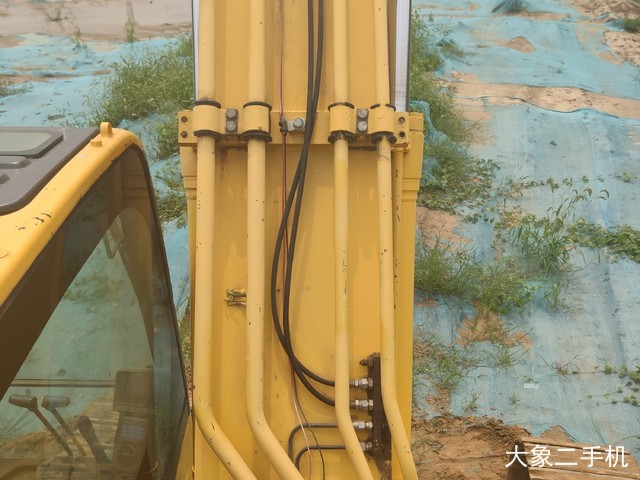 小松 PC240LC-8M0 挖掘机