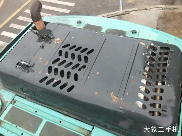 神钢 SK230 挖掘机