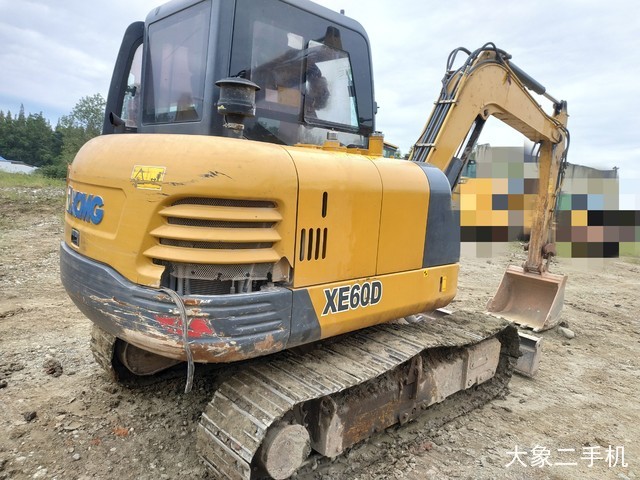 徐工 XE60D 挖掘机