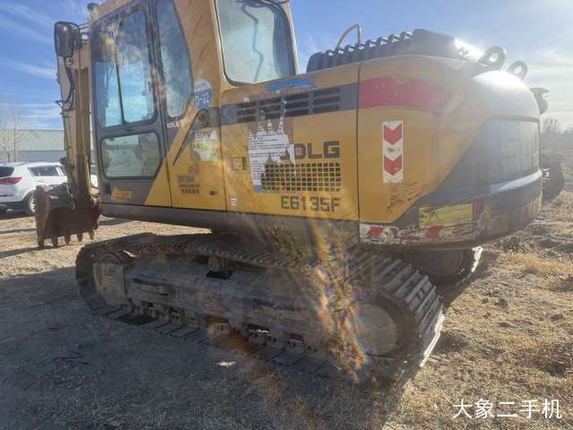 山东临工 E6135F 挖掘机