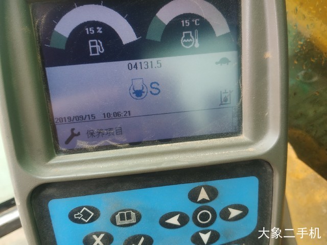 龙工 LG6220D 挖掘机