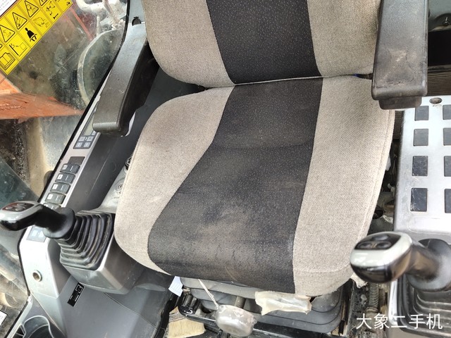 斗山 DH225LC-9 挖掘机