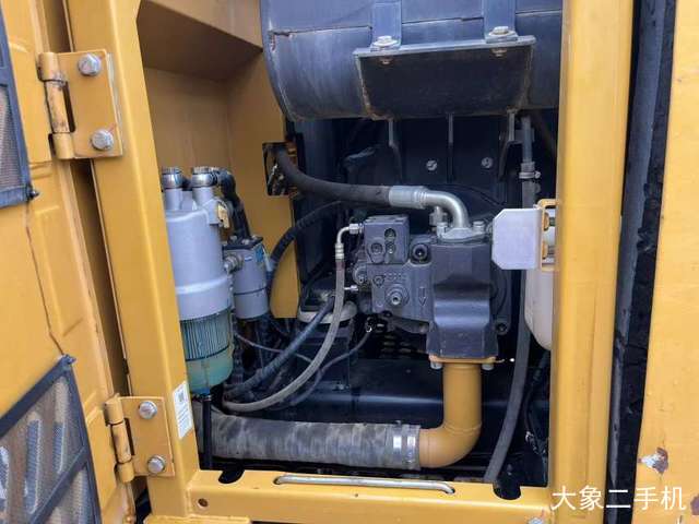 三一重工 SY70C 挖掘机