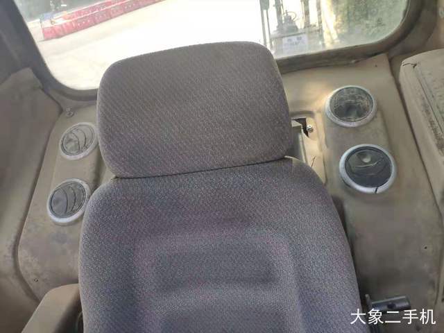 龙工 LG6065 挖掘机