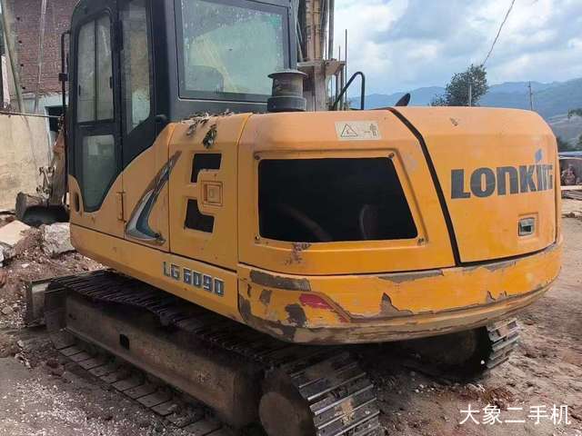 龙工 LG6090 挖掘机