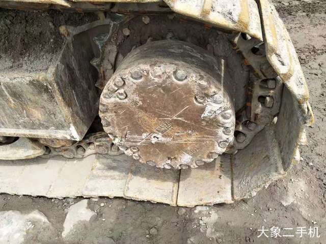 小松 PC240LC-8 挖掘机