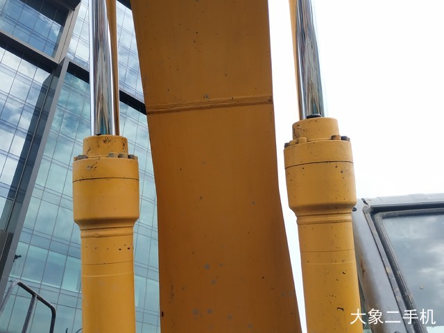 加藤 HD820E 挖掘机