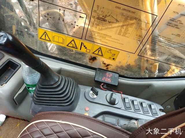 三一重工 SY135C-8 挖掘机