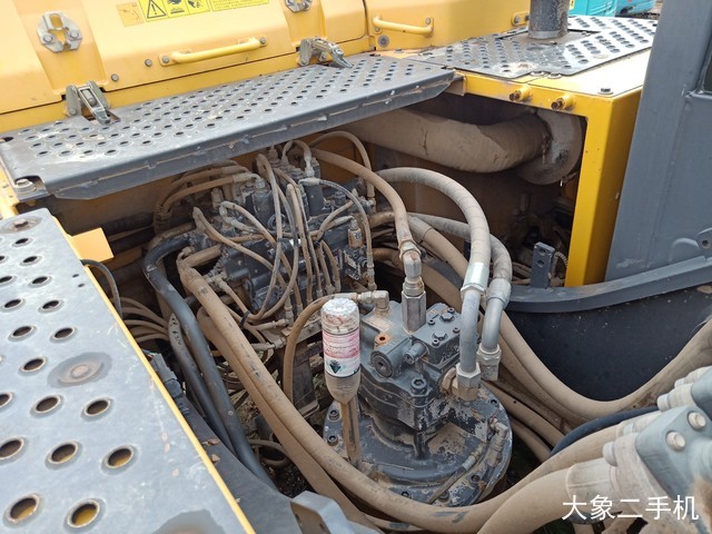 沃尔沃 EC250D 挖掘机