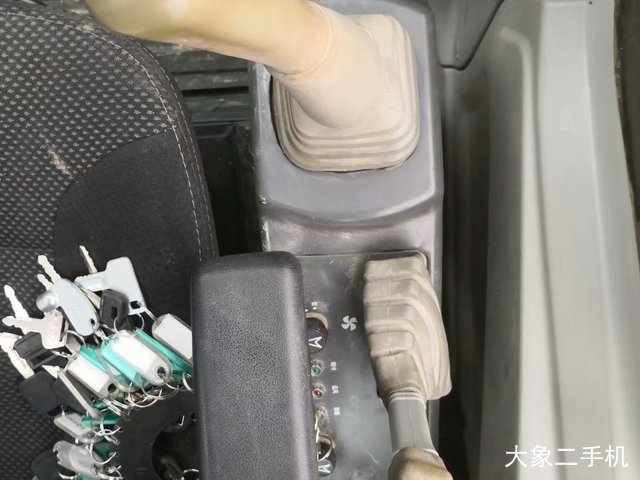 徐工 XE60CA 挖掘机