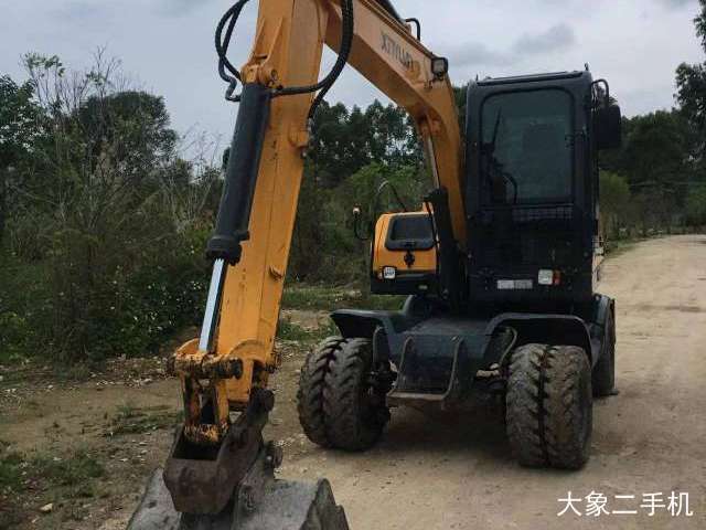 新源 XY75W-9 挖掘机