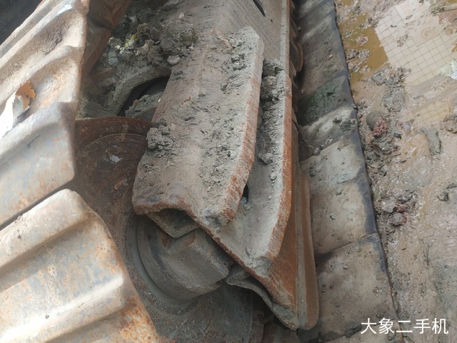 小松 PC240LC-8 挖掘机