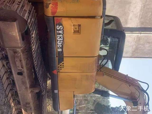 三一重工 SY135C 挖掘机
