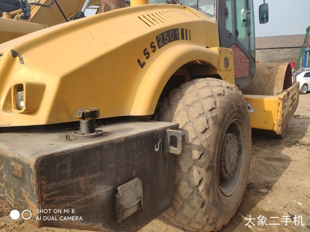 洛建 LSS2501 压路机