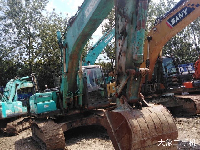 神钢 SK250-8 挖掘机