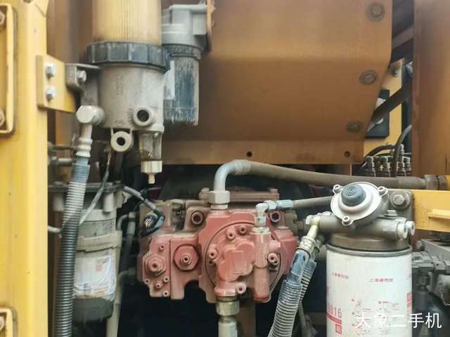 山东临工 E6135F 挖掘机