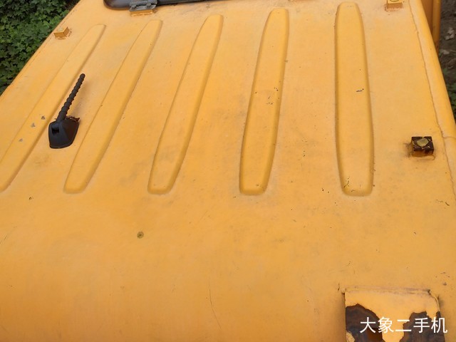 现代 R305LC-9 挖掘机