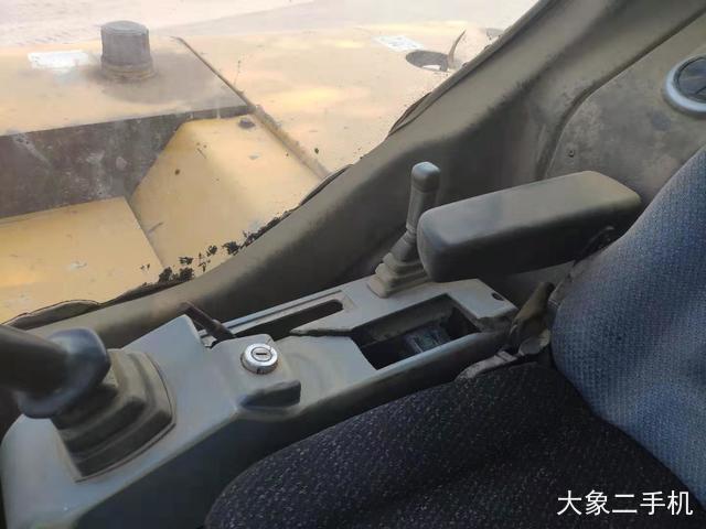 龙工 LG6065 挖掘机