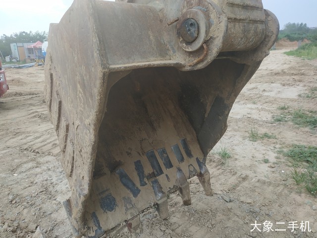 徐工 XE370CA 挖掘机