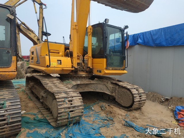 龙工 LG6245E 挖掘机