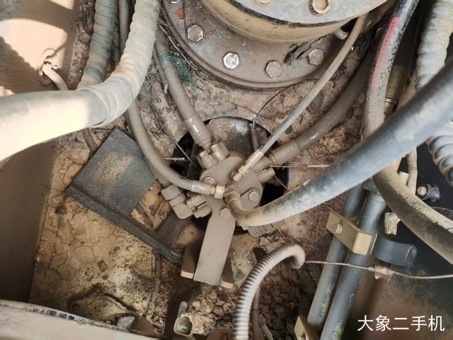 徐工 XE215D 挖掘机