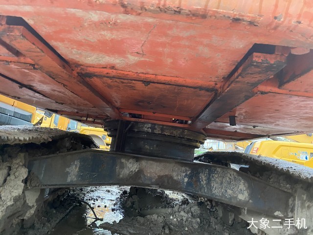 斗山 DH220 挖掘机