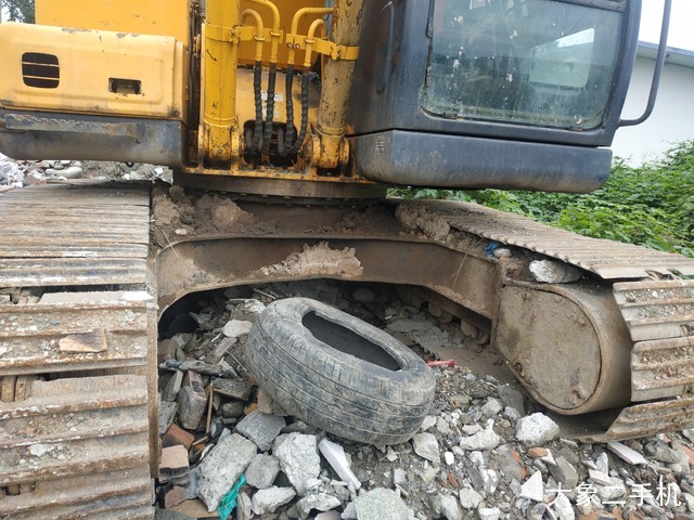 现代 R150LC-7 挖掘机