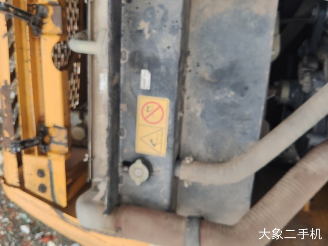 现代 R150LC-9 挖掘机