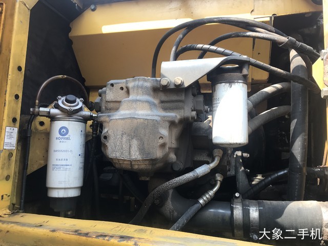 小松 PC220-8M0 挖掘机