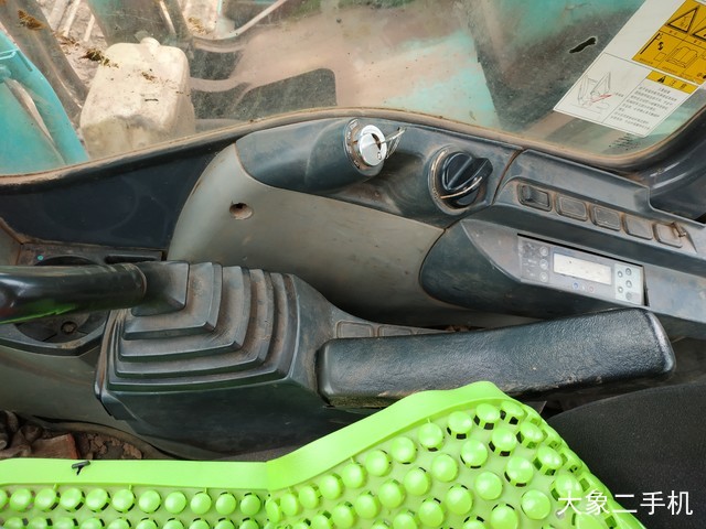 神钢 SK350LC-8 挖掘机