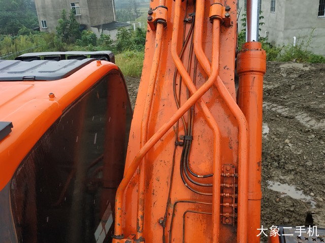 斗山 DX380LC 挖掘机