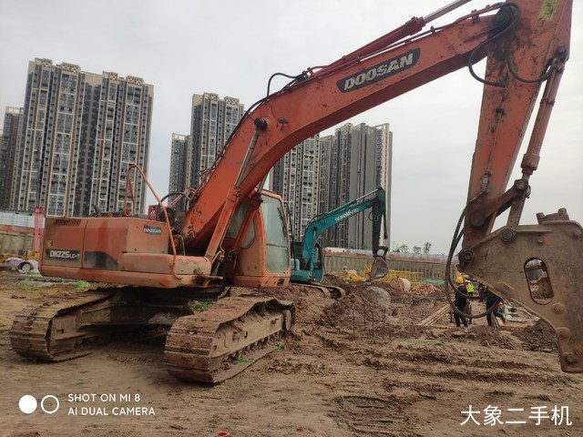 斗山 DH225LC-7 挖掘机