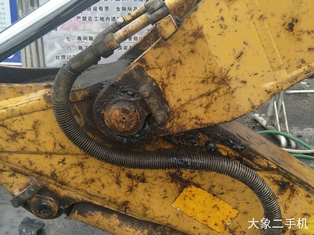 山东临工 LG685 挖掘机