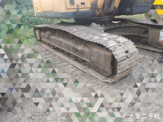 现代 R225LC-7 挖掘机