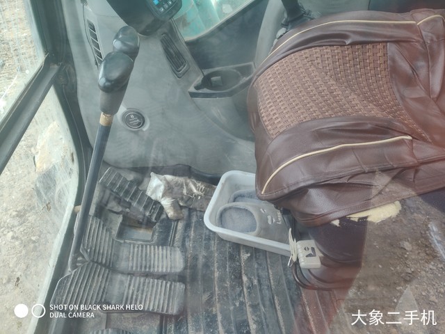 神钢 SK140LC-8 挖掘机