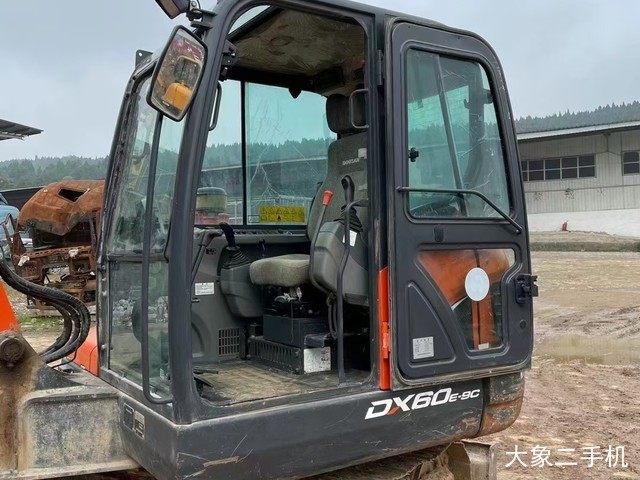 斗山 DX60E-9C 挖掘机