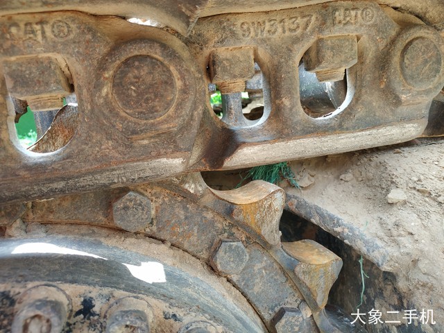 卡特彼勒 323D2L 挖掘机