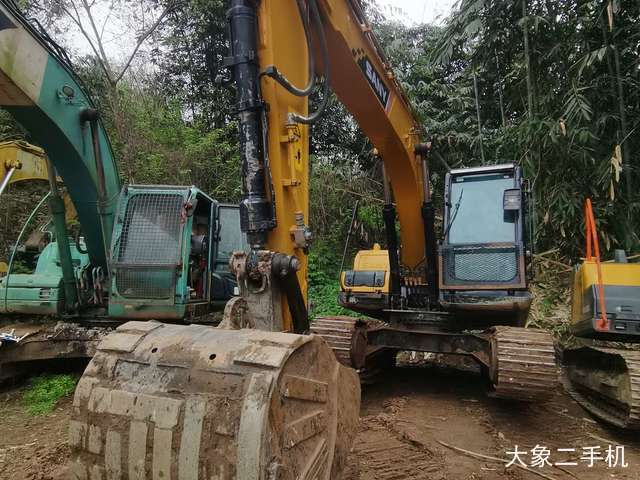 三一重工 SY155C 挖掘机